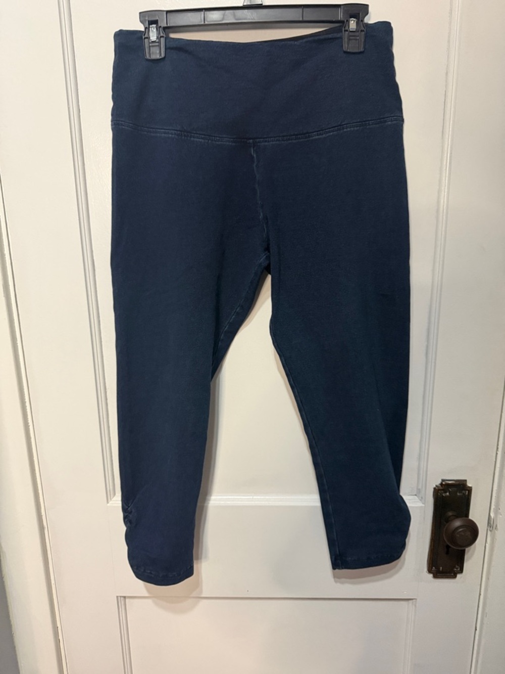 Lysse Navy Cropped High-Waist Jeggings